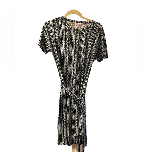 NWT LULAROE MARLEY T-SHIRT DRESS - Picture 1 of 2